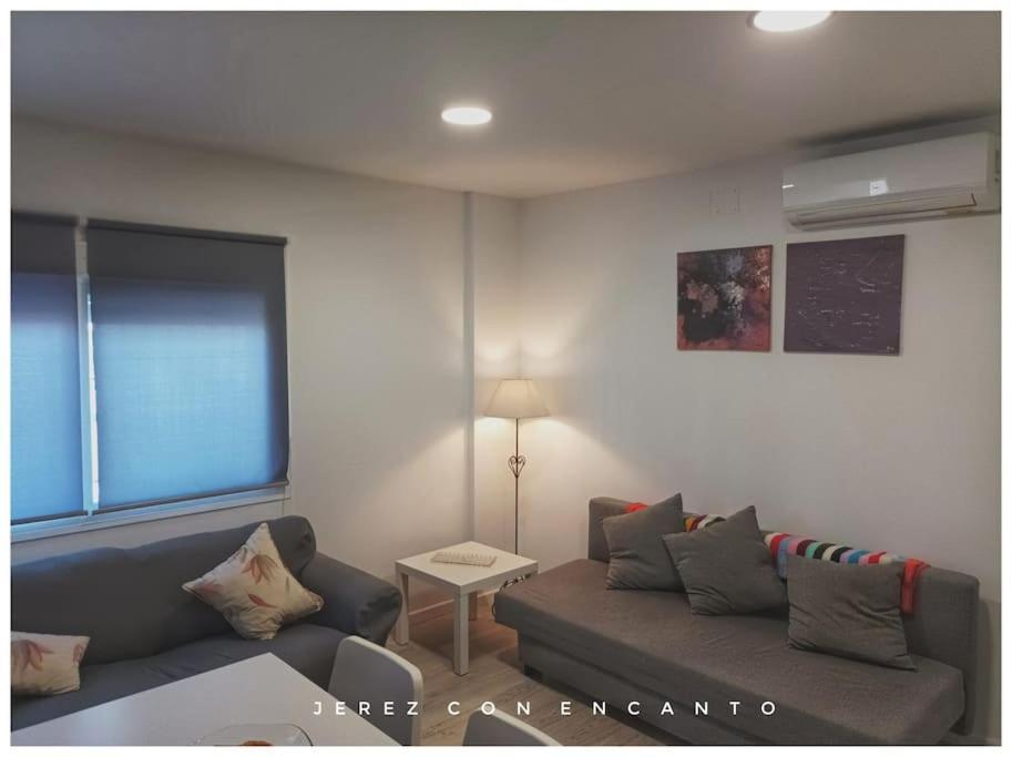Atico En Pleno Centro De Jerez Sin Ascensor Apartment เฮเรซ เด ลาฟรอนเตรา ภายนอก รูปภาพ
