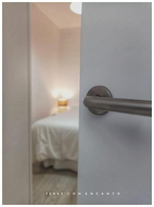 Atico En Pleno Centro De Jerez Sin Ascensor Apartment เฮเรซ เด ลาฟรอนเตรา ภายนอก รูปภาพ